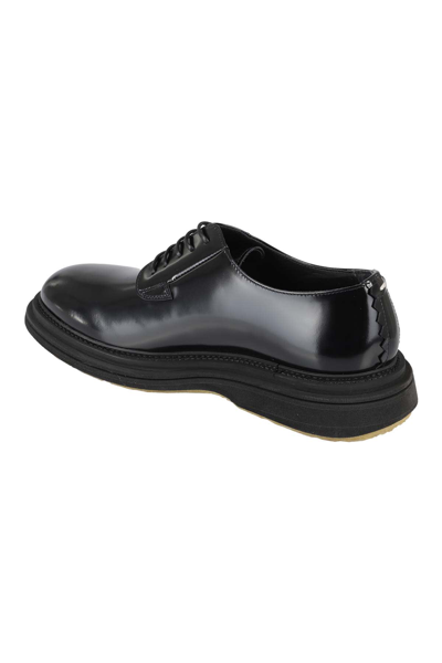The Antipode Derby Pelle Vitello In Nero