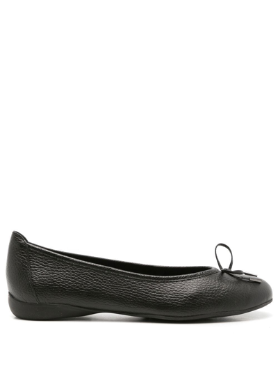 Shop Sarah Chofakian Sapatilha Leather Ballerina Shoes In Black