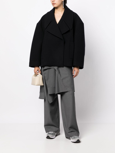 Goen J Double-breasted Cropped Coat In Black