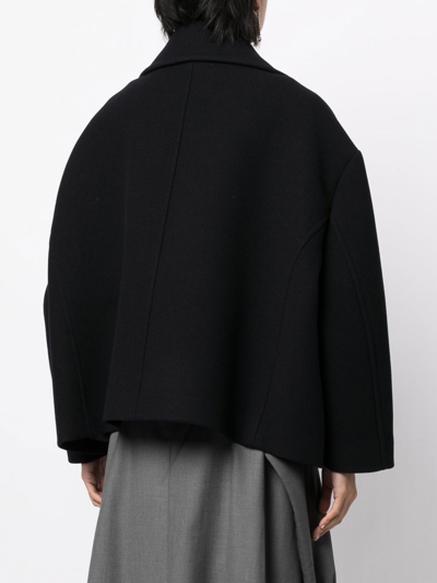 Goen J Double-breasted Cropped Coat In Black