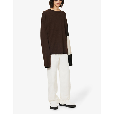 Shop 424 Contrast-sleeve Brand-tab Woven-knit Jumper In Brown
