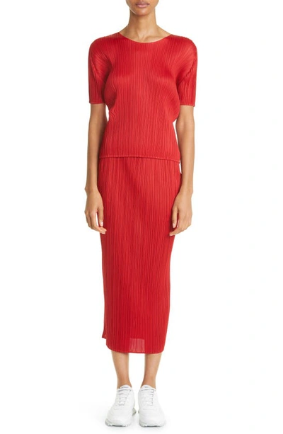 Issey Miyake Pleated Top In Red
