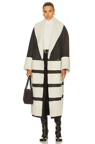 Shop Khaite Pia Paneled Shearling And Suede Coat In Bone,brown