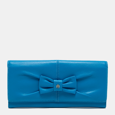 Pre-owned Aigner Blue Leather Bow Wallet