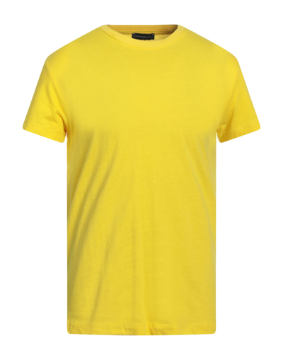 Shop Alessandro Dell'acqua Man T-shirt Yellow Size M Cotton