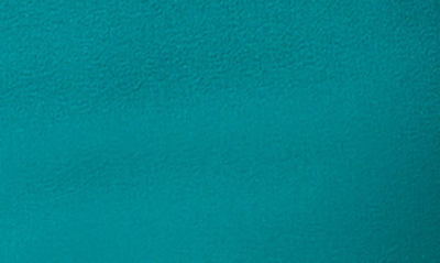 Dress The Population Elle Sheath In Capri
