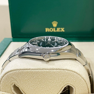 Pre-owned Rolex Oyster Perpetual 124300 Black Oystersteel 2022 Unworn Complete