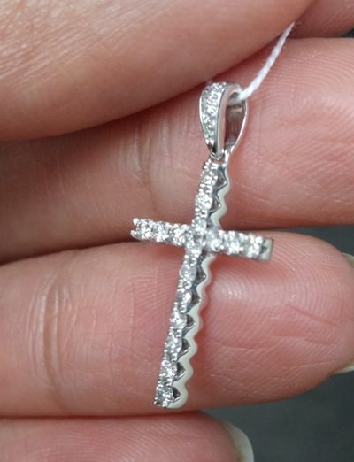 Pre-owned Handmade Deal 0.25 Ctw Round Diamond Cluster Cross Pendant Charm In 14k White Gold 22 Mm In H