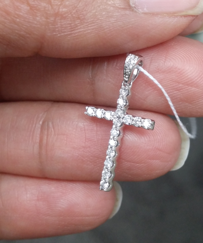 Pre-owned Handmade Deal 0.25 Ctw Round Diamond Cluster Cross Pendant Charm In 14k White Gold 22 Mm In H