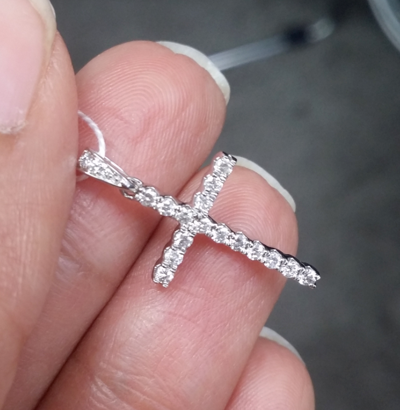 Pre-owned Handmade Deal 0.25 Ctw Round Diamond Cluster Cross Pendant Charm In 14k White Gold 22 Mm In H