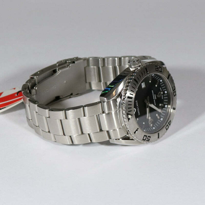 Pre-owned Swiss Eagle Se-9015-11 Quartz Mens Watch