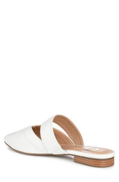 Journee Stasi Pointed Toe Mule In White