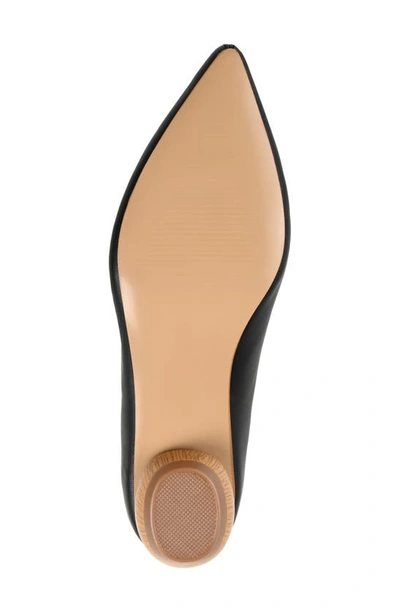Journee Collection Maggs Pointed Toe Flat In Black
