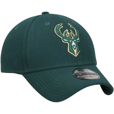 Shop New Era Green Milwaukee Bucks Team Classic 39thirty Flex Hat In Hunter Green