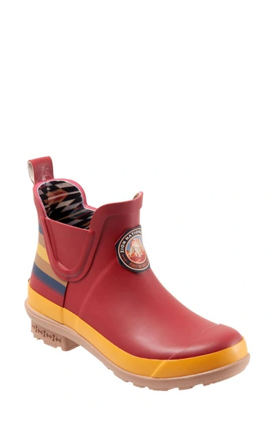 Shop Pendleton Zion National Park Chelsea Boot In Red