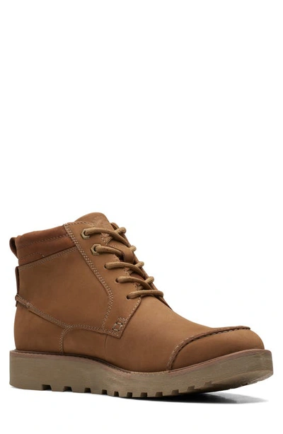 Shop Clarks Hinsdale Mid Boot In Dark Sand Leather