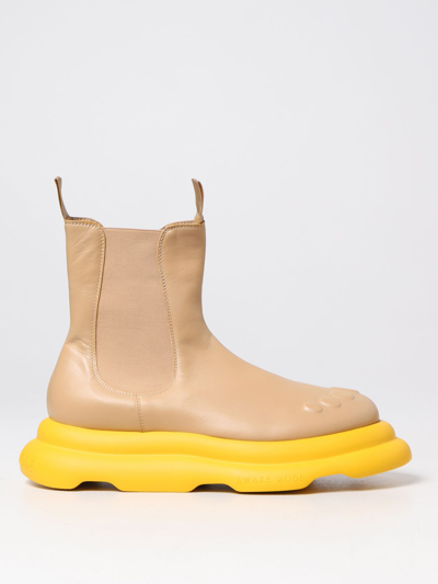 Shop A.w.a.k.e. Flat Ankle Boots  Mode Woman Color Yellow