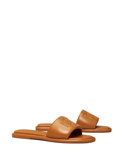 Shop Tory Burch Double T Flat Sandals In Brown