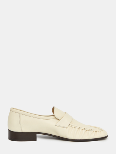 Shop The Row Soft Cream-colored Loafers In Crema