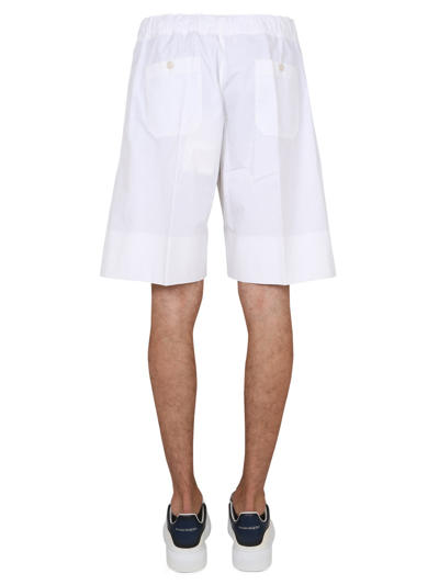 Shop Alexander Mcqueen Wide-leg Shorts In Bianco