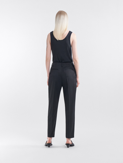 Filippa K Karlie Cropped Tapered Trousers In Grey