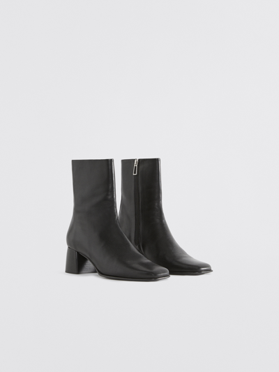 Filippa K Eileen Leather Boots In Black