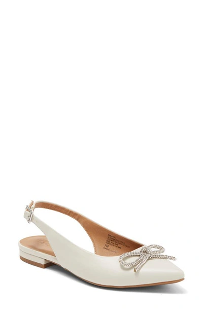 Shop Nordstrom Rack Blair Bow Slingback Flat In Ivory Shell