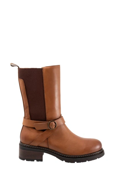 Shop Softwalk Neenah Boot In Luggage