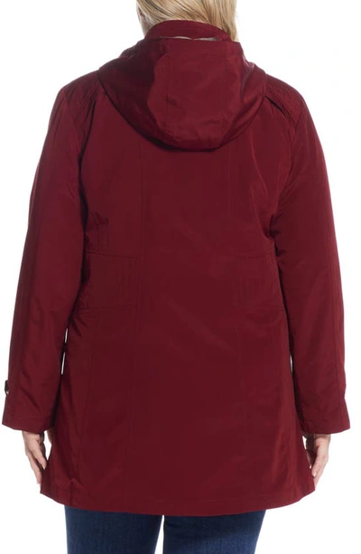 Gallery Water Resistant Raincoat In Merlot