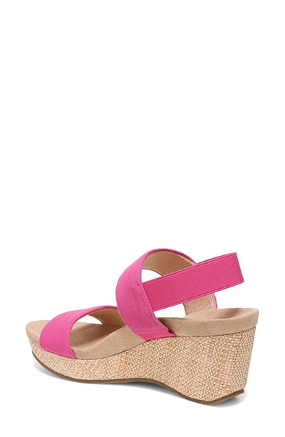 Lifestride Delta Wedge Sandal In Pink