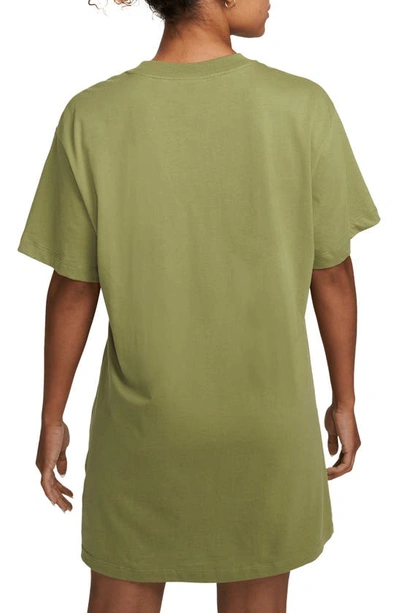 Nike Sportswear Essential T-shirt Dress In Alligator/ White