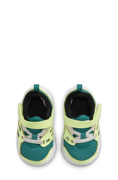 NIKE FREE RUN 2 SNEAKER 