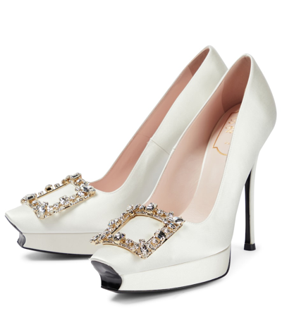 Roger Vivier Flower Strass Satin Platform Pumps In Panna