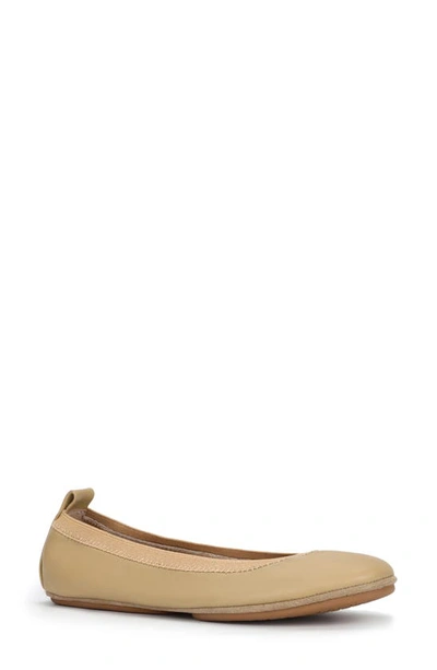 Shop Yosi Samra Samara Foldable Ballet Flat In Latte Leather