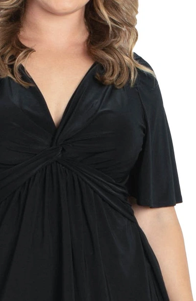 Kiyonna Abby Twist Front Top In Black Noir