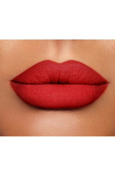 Charlotte Tilbury Ligneur Pour Les Lèvres Lip Cheat Kiss 'n' Tell 0.04 oz/ 1.2 G In Kiss 'n' Tell