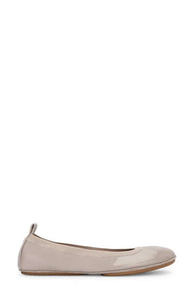 Shop Yosi Samra Samara Foldable Ballet Flat In Taupe Patent