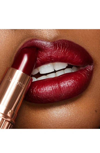 Shop Charlotte Tilbury Ki.s.s.i.n.g. Lipstick In Night Crimson