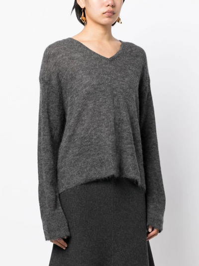 Goen J V-neck Knitted Sweater In Grey