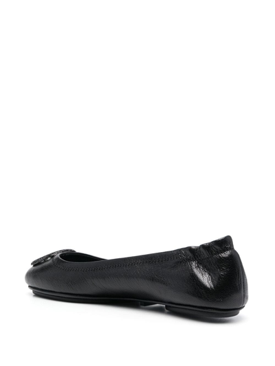 Shop Tory Burch Logo-plaque Leather Ballerina Pumps In Black