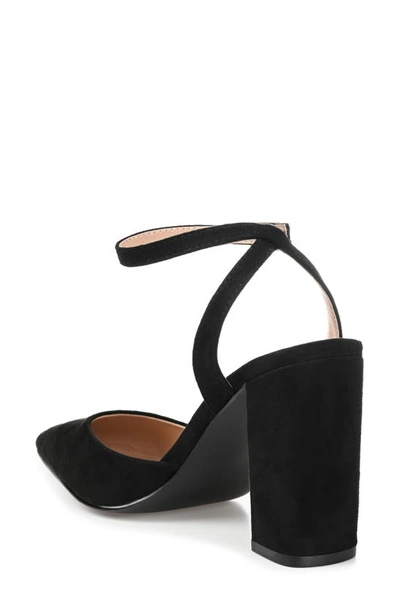 Shop Journee Collection Tyyra Pump In Black