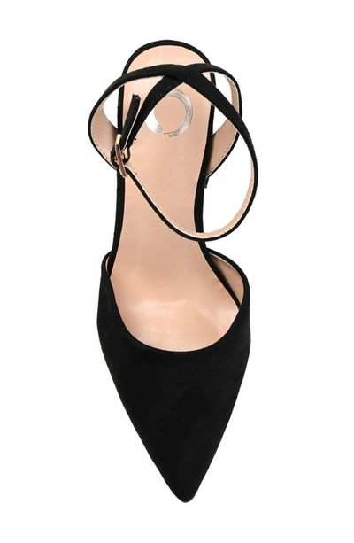 Shop Journee Collection Tyyra Pump In Black