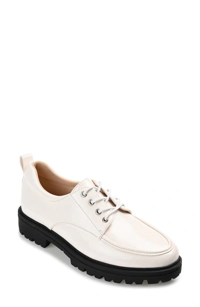 Journee Collection Tru Comfort Zina Lug Sole Loafer In Bone