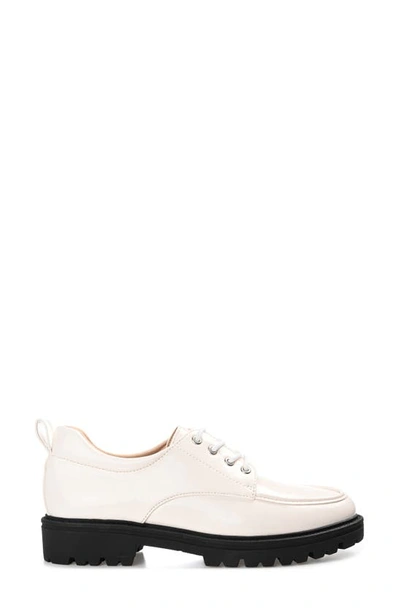 Journee Collection Tru Comfort Zina Lug Sole Loafer In Bone