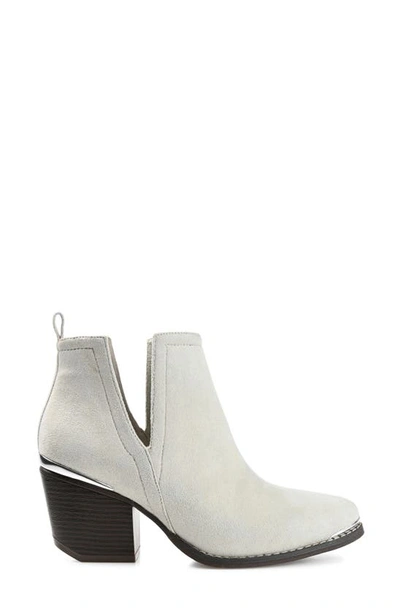 Journee Collection Journee Issla Metal Trim Bootie In Sand