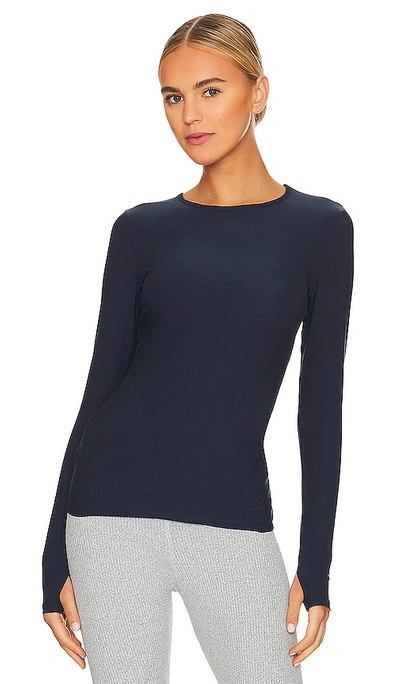Shop Beyond Yoga Featherweight Classic Top In Nocturnal Navy