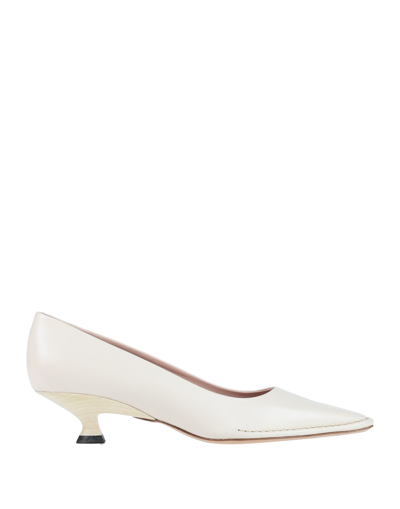 Shop Tod's Woman Pumps Ivory Size 8 Soft Leather In White