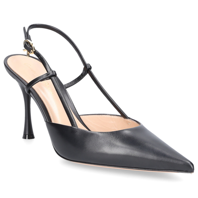 Shop Gianvito Rossi Pumps Ascent Black