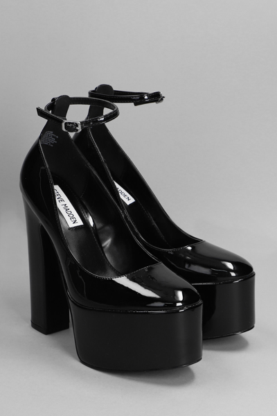 Shop Steve Madden Skyrize Pumps In Black Patent Leather