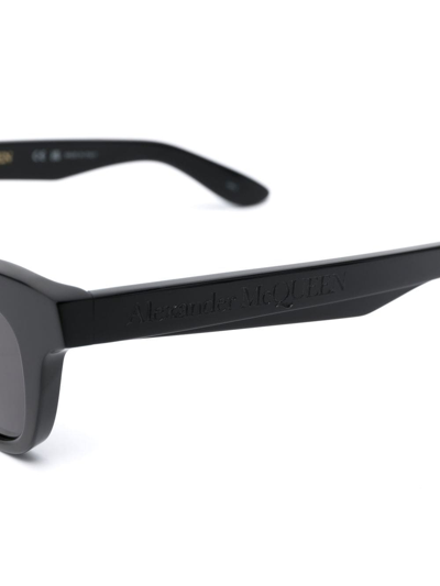 Alexander Mcqueen Tinted Lens Cat Eye Sunglasses In Black